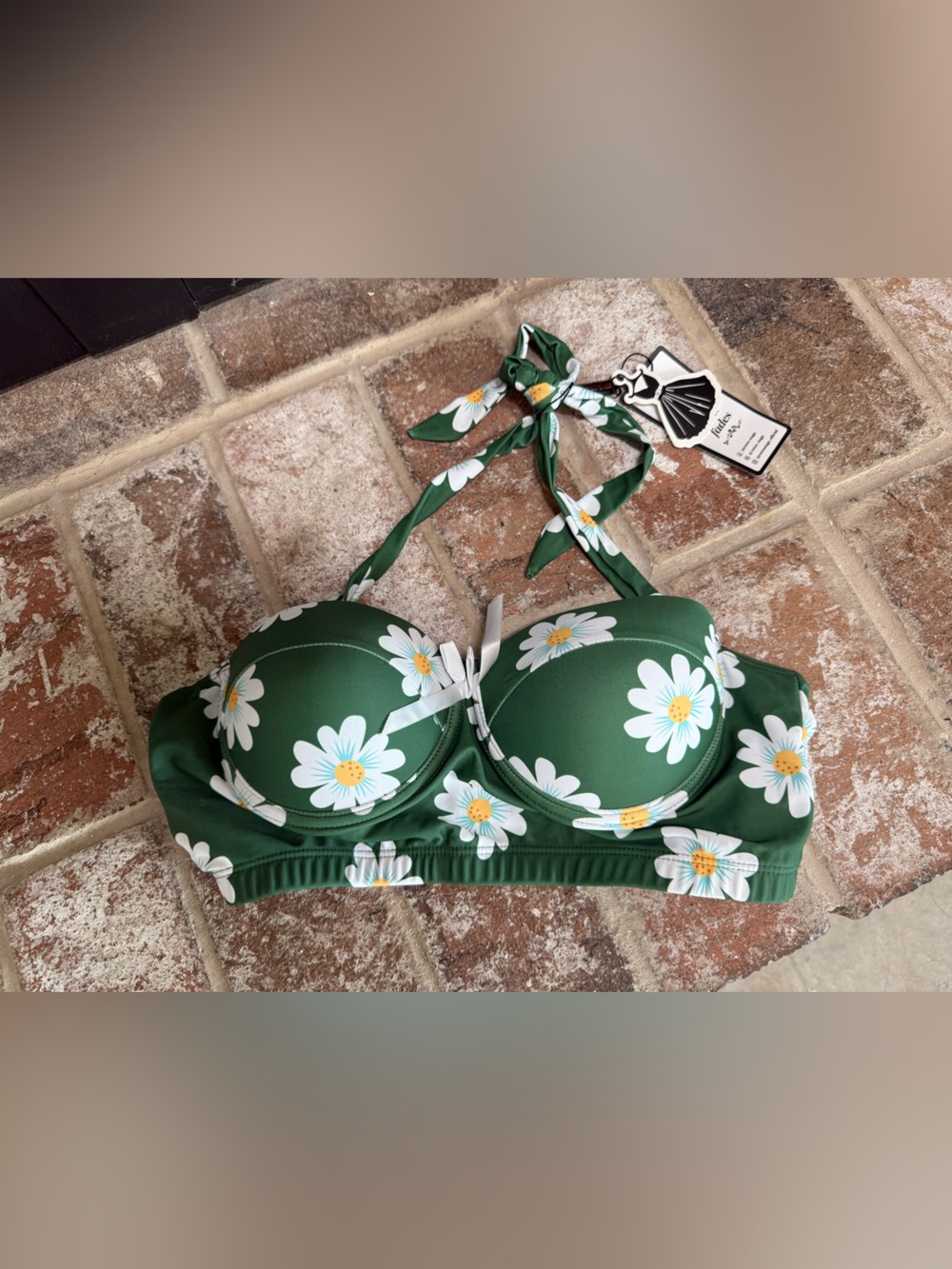 Retro Stage Daisy-Print Green Women's Bikini Top with Tie Straps